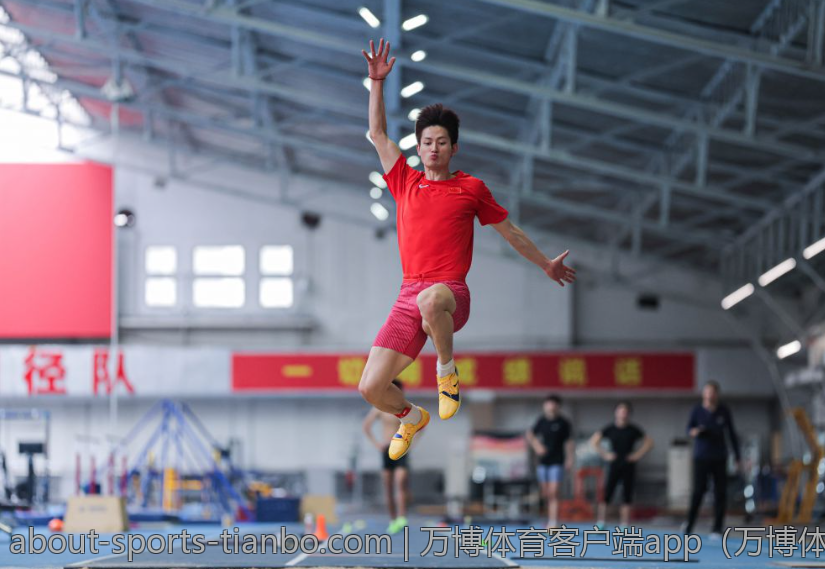 万博体育客户端app（万博体育客户端app的历史玩法与变迁）